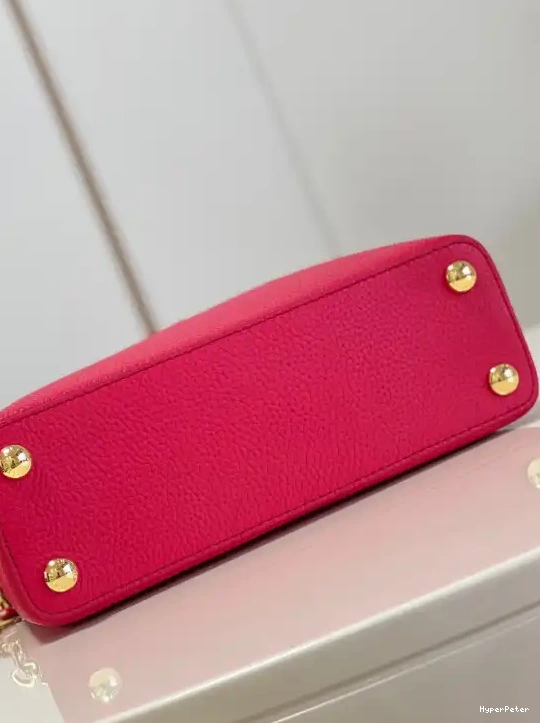 LOUIS CAPUCINES BB VUITTON 0609